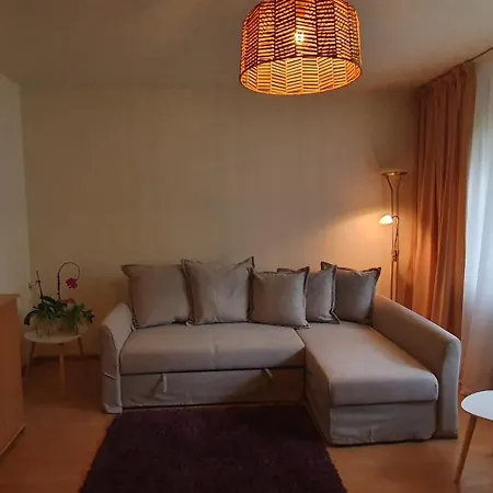 House Of Lägenhet Bukarest